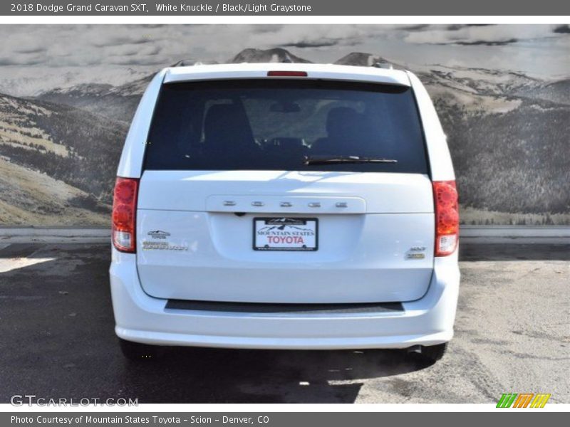 White Knuckle / Black/Light Graystone 2018 Dodge Grand Caravan SXT