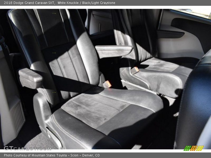 White Knuckle / Black/Light Graystone 2018 Dodge Grand Caravan SXT
