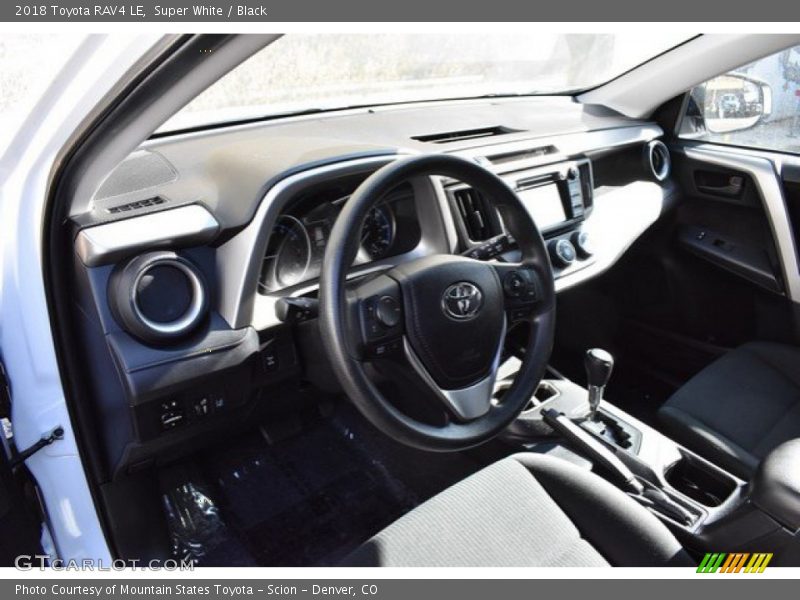 Super White / Black 2018 Toyota RAV4 LE