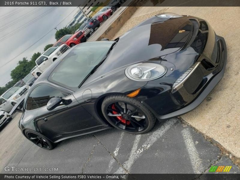 Front 3/4 View of 2016 911 GT3