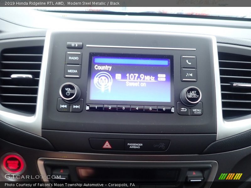 Modern Steel Metallic / Black 2019 Honda Ridgeline RTL AWD