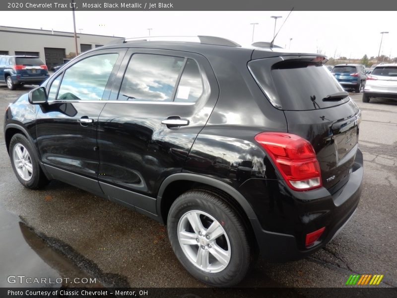 Mosaic Black Metallic / Jet Black 2020 Chevrolet Trax LT