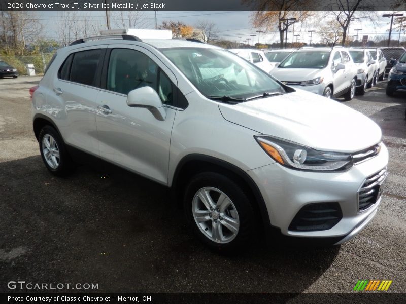 Silver Ice Metallic / Jet Black 2020 Chevrolet Trax LT