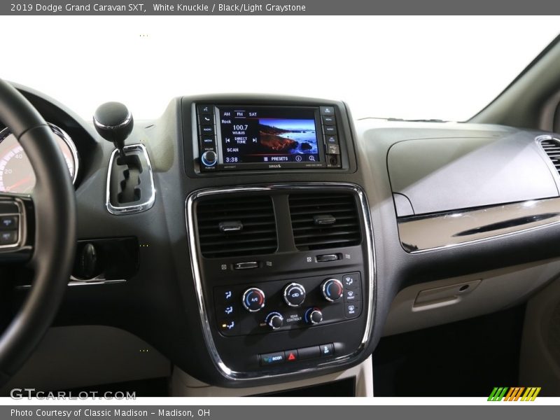 White Knuckle / Black/Light Graystone 2019 Dodge Grand Caravan SXT