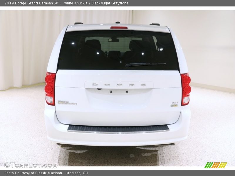 White Knuckle / Black/Light Graystone 2019 Dodge Grand Caravan SXT