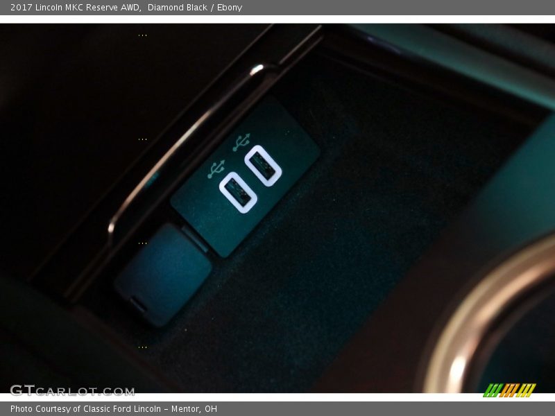 Diamond Black / Ebony 2017 Lincoln MKC Reserve AWD
