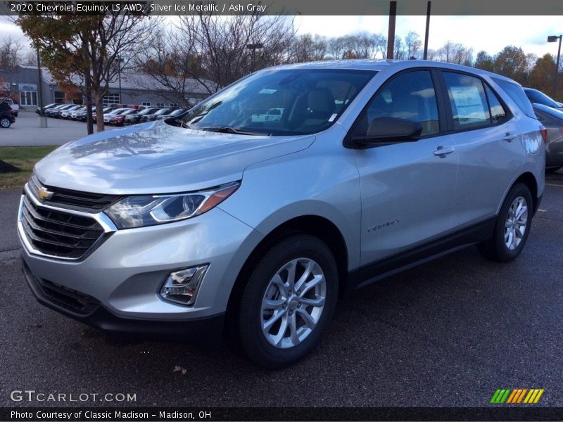 Front 3/4 View of 2020 Equinox LS AWD