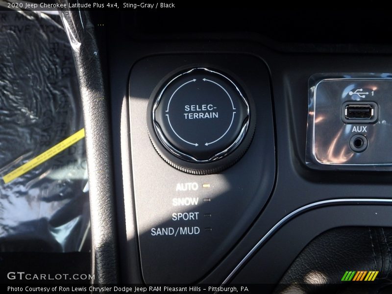 Sting-Gray / Black 2020 Jeep Cherokee Latitude Plus 4x4