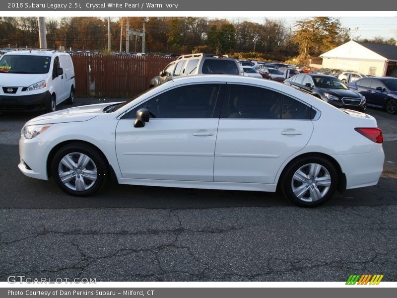 Crystal White Pearl / Warm Ivory 2016 Subaru Legacy 2.5i