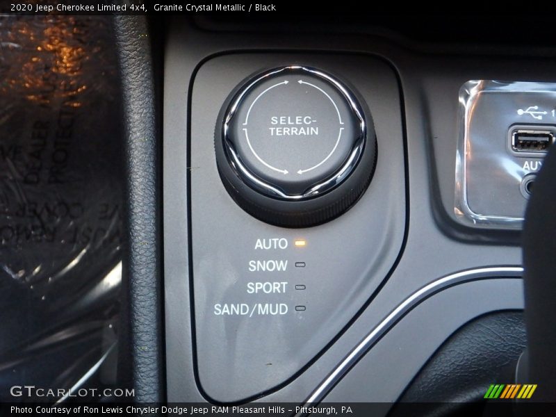 Granite Crystal Metallic / Black 2020 Jeep Cherokee Limited 4x4