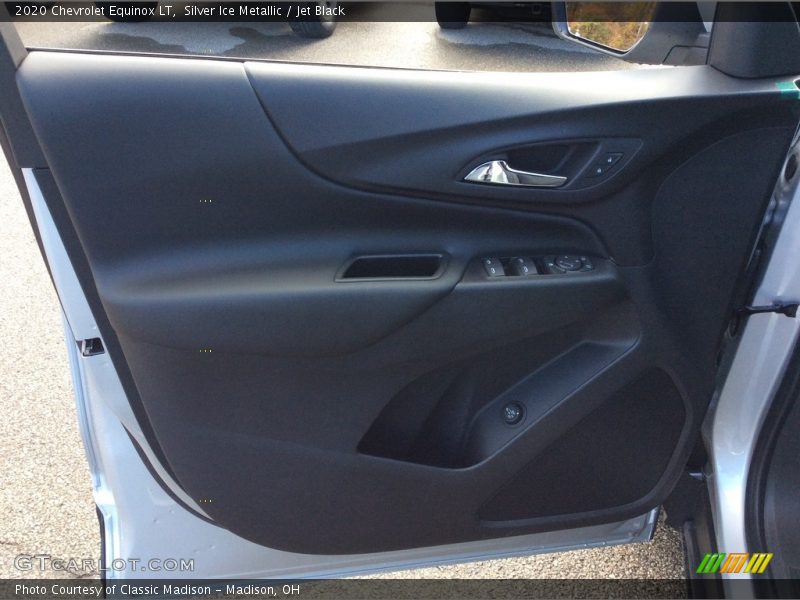 Silver Ice Metallic / Jet Black 2020 Chevrolet Equinox LT