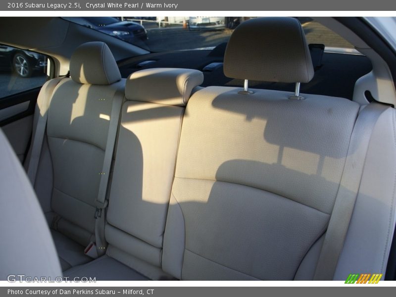 Crystal White Pearl / Warm Ivory 2016 Subaru Legacy 2.5i