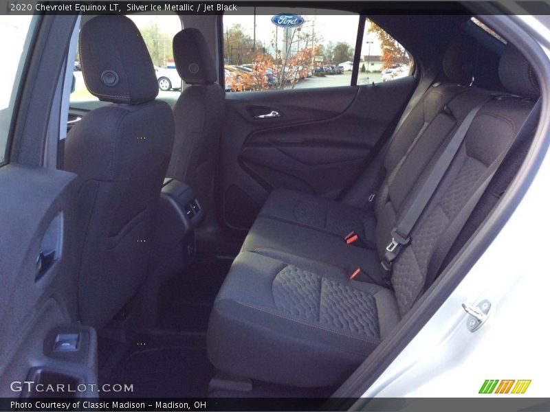 Silver Ice Metallic / Jet Black 2020 Chevrolet Equinox LT