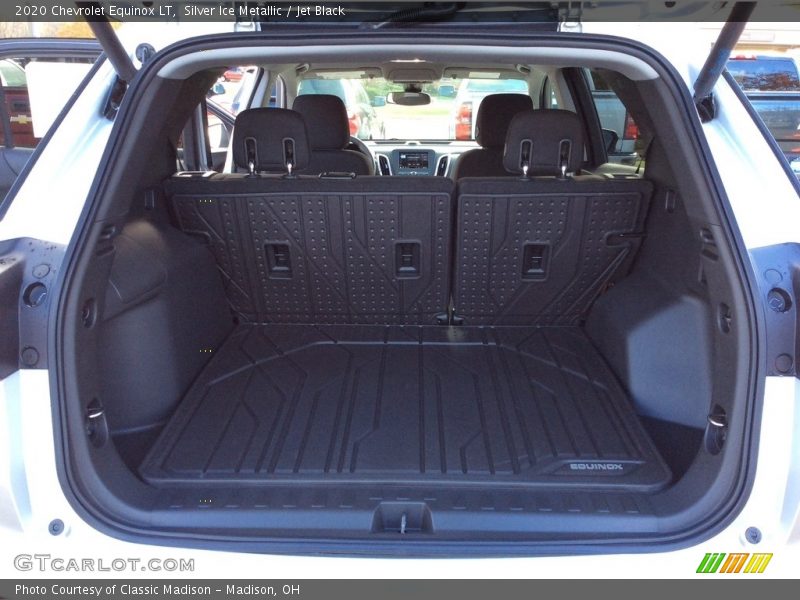 Silver Ice Metallic / Jet Black 2020 Chevrolet Equinox LT