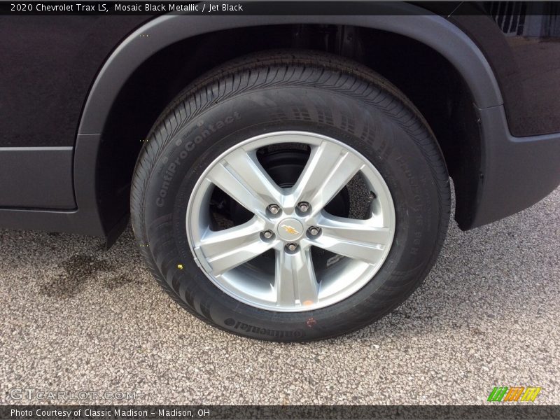 Mosaic Black Metallic / Jet Black 2020 Chevrolet Trax LS