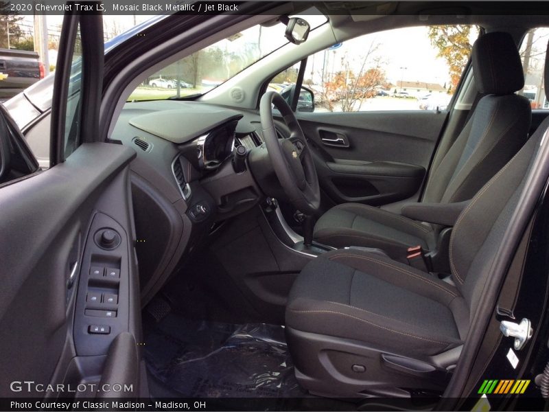 Mosaic Black Metallic / Jet Black 2020 Chevrolet Trax LS