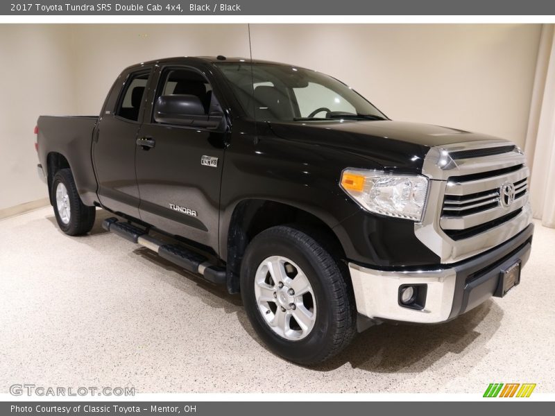 Front 3/4 View of 2017 Tundra SR5 Double Cab 4x4
