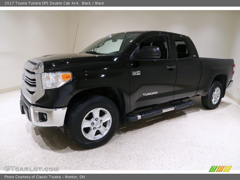 Black / Black 2017 Toyota Tundra SR5 Double Cab 4x4
