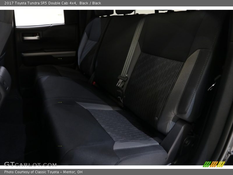 Black / Black 2017 Toyota Tundra SR5 Double Cab 4x4
