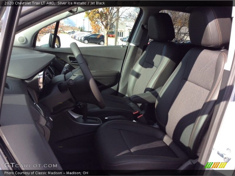 Silver Ice Metallic / Jet Black 2020 Chevrolet Trax LT AWD