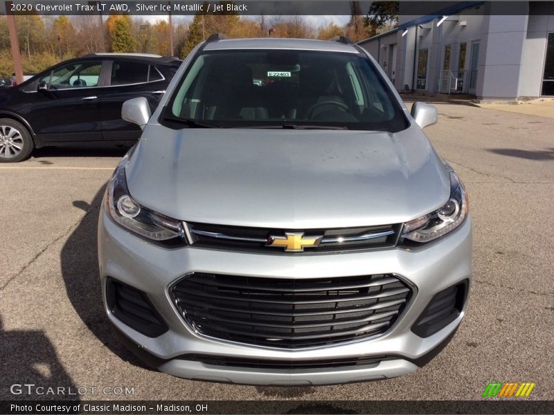 Silver Ice Metallic / Jet Black 2020 Chevrolet Trax LT AWD