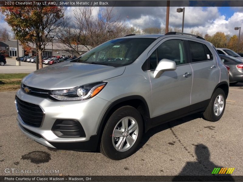 Silver Ice Metallic / Jet Black 2020 Chevrolet Trax LT AWD