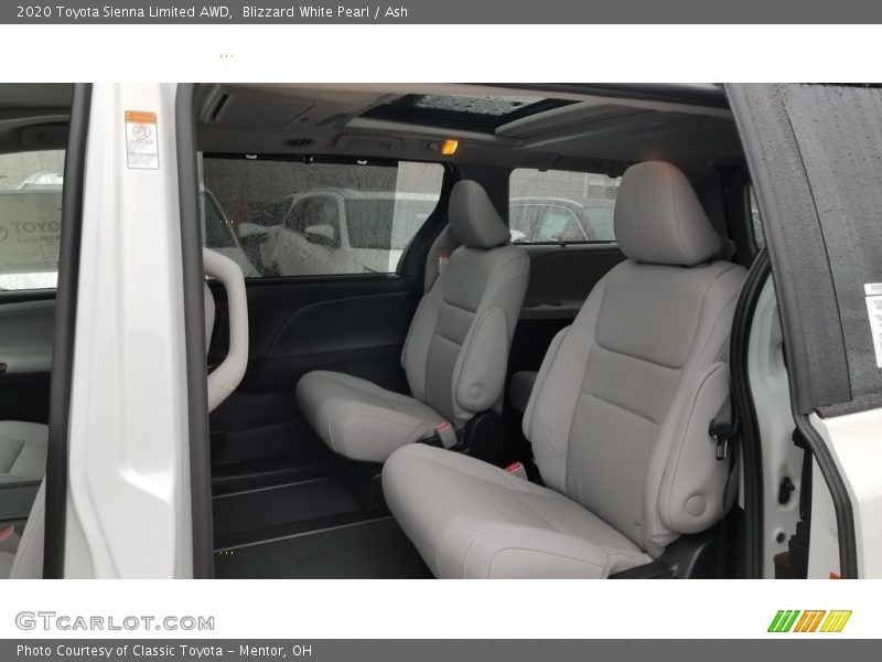 Blizzard White Pearl / Ash 2020 Toyota Sienna Limited AWD