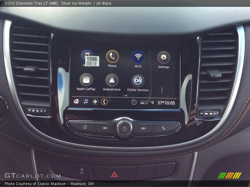 Silver Ice Metallic / Jet Black 2020 Chevrolet Trax LT AWD