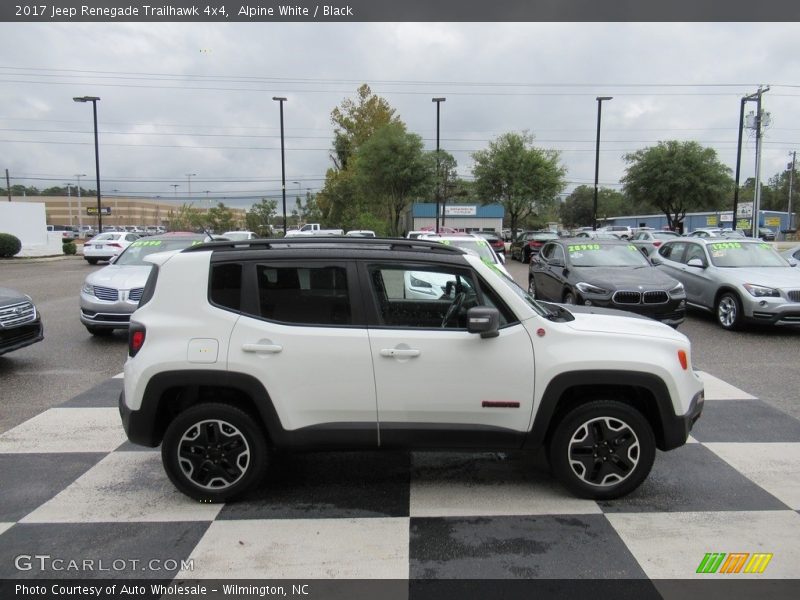 Alpine White / Black 2017 Jeep Renegade Trailhawk 4x4