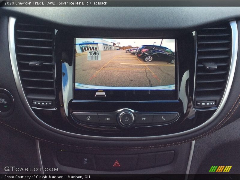 Silver Ice Metallic / Jet Black 2020 Chevrolet Trax LT AWD