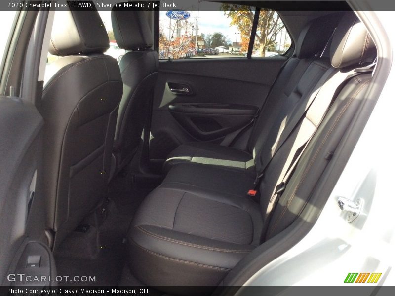 Silver Ice Metallic / Jet Black 2020 Chevrolet Trax LT AWD
