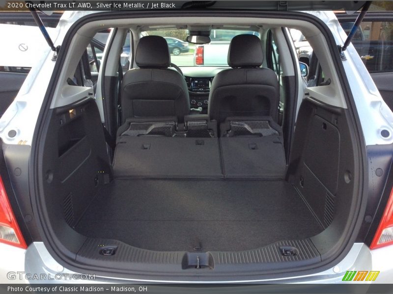 Silver Ice Metallic / Jet Black 2020 Chevrolet Trax LT AWD
