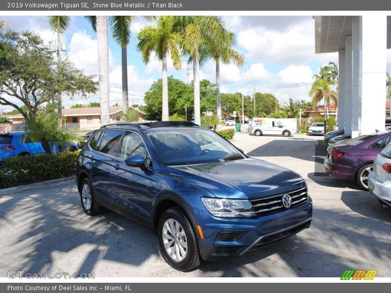 Stone Blue Metallic / Titan Black 2019 Volkswagen Tiguan SE