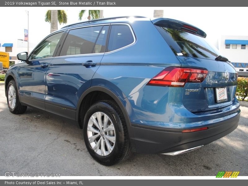 Stone Blue Metallic / Titan Black 2019 Volkswagen Tiguan SE