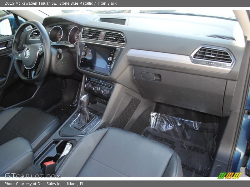 Stone Blue Metallic / Titan Black 2019 Volkswagen Tiguan SE
