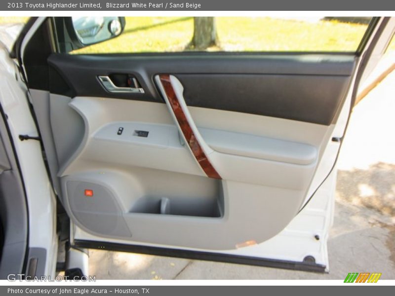 Blizzard White Pearl / Sand Beige 2013 Toyota Highlander Limited