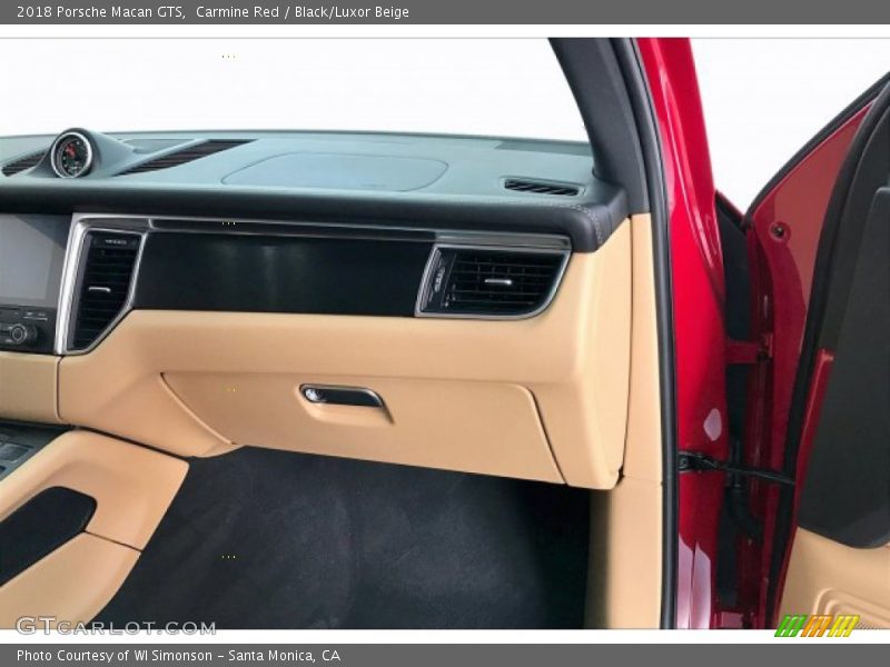 Carmine Red / Black/Luxor Beige 2018 Porsche Macan GTS