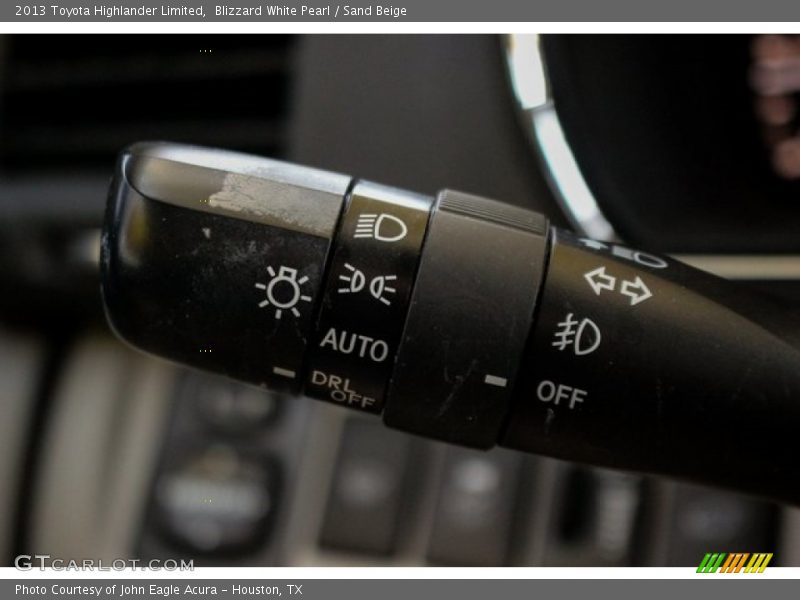 Blizzard White Pearl / Sand Beige 2013 Toyota Highlander Limited