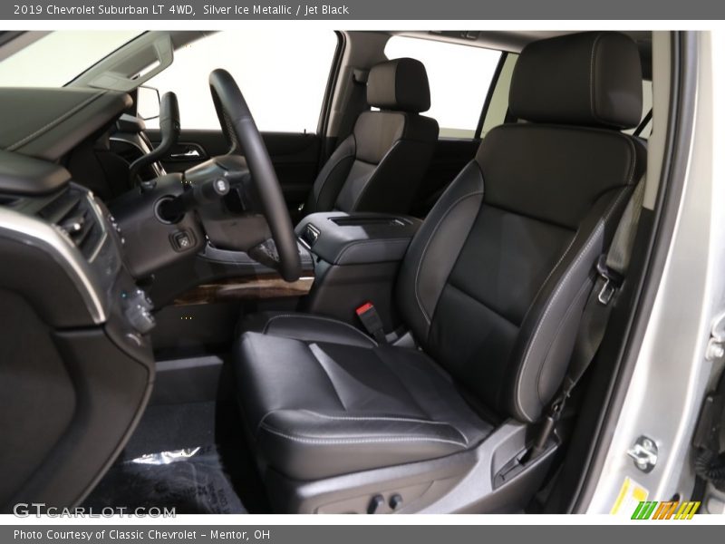 Silver Ice Metallic / Jet Black 2019 Chevrolet Suburban LT 4WD