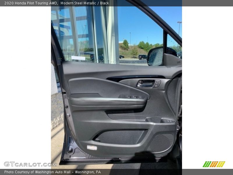 Modern Steel Metallic / Black 2020 Honda Pilot Touring AWD