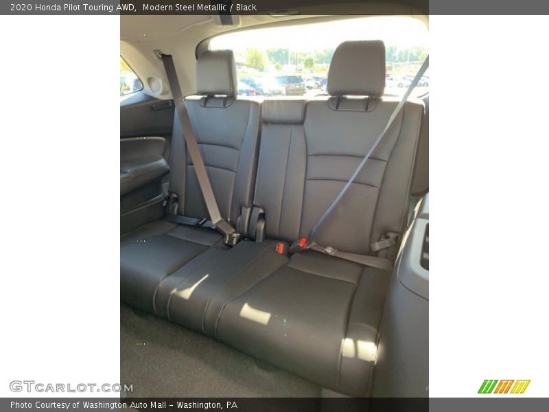 Modern Steel Metallic / Black 2020 Honda Pilot Touring AWD