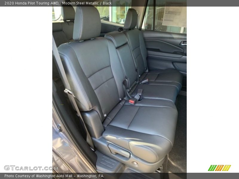 Modern Steel Metallic / Black 2020 Honda Pilot Touring AWD