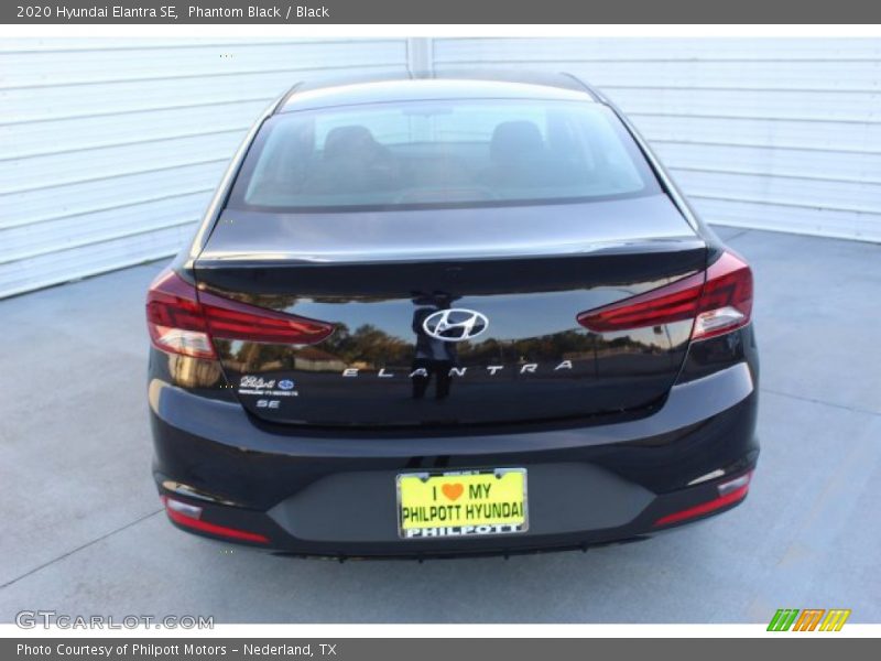 Phantom Black / Black 2020 Hyundai Elantra SE