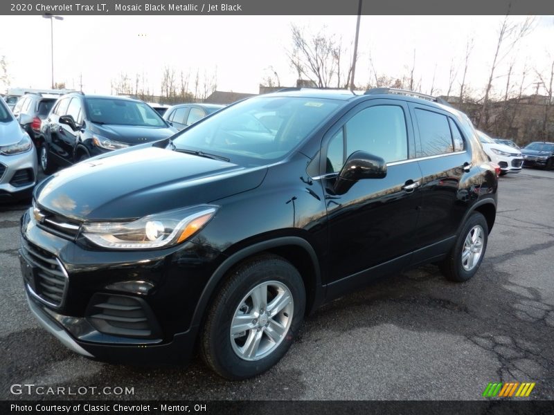 Mosaic Black Metallic / Jet Black 2020 Chevrolet Trax LT