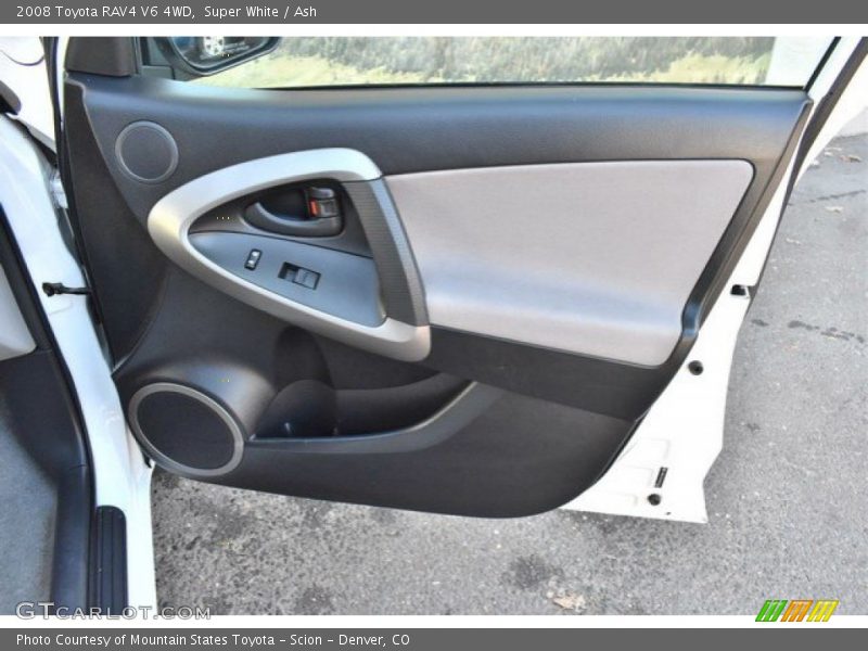 Super White / Ash 2008 Toyota RAV4 V6 4WD