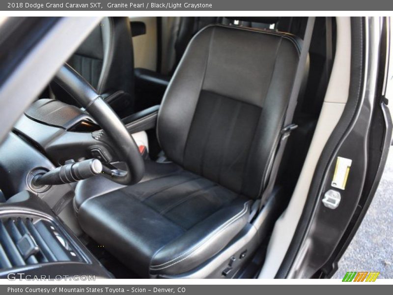 Granite Pearl / Black/Light Graystone 2018 Dodge Grand Caravan SXT