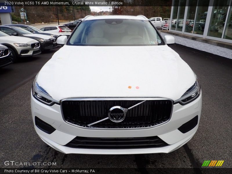 Crystal White Metallic / Blonde 2020 Volvo XC60 T6 AWD Momentum