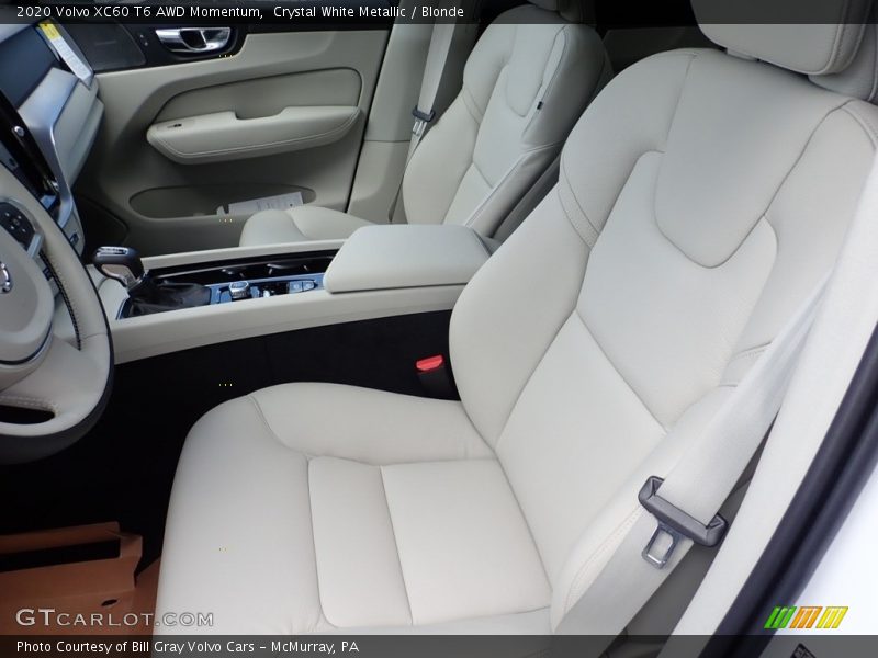 Front Seat of 2020 XC60 T6 AWD Momentum