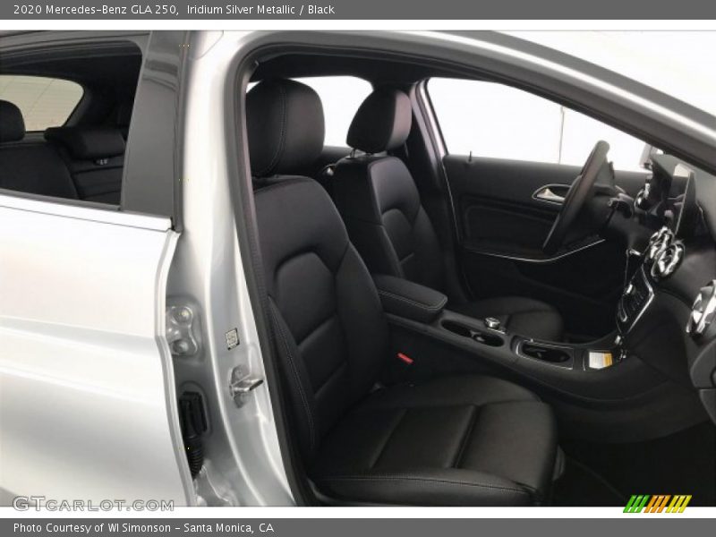 Iridium Silver Metallic / Black 2020 Mercedes-Benz GLA 250