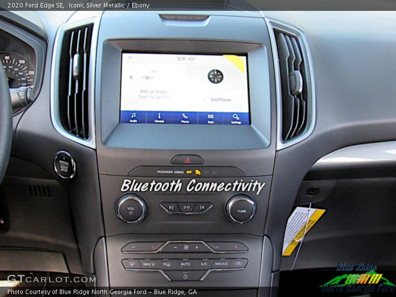 Iconic Silver Metallic / Ebony 2020 Ford Edge SE